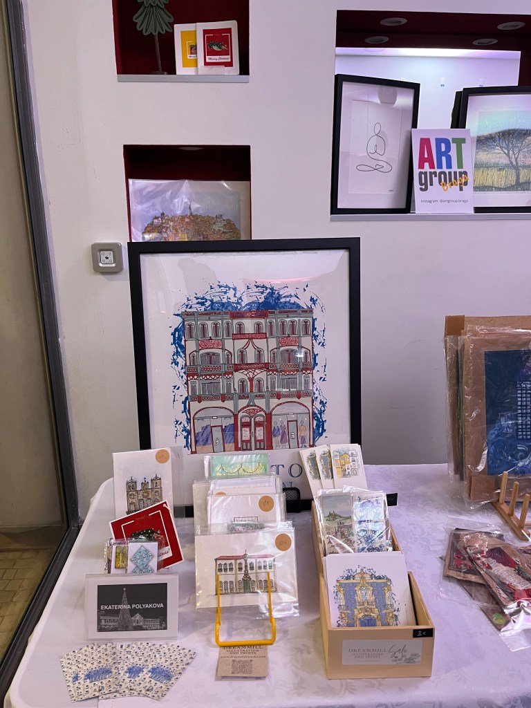 art market, selling postcards and posters 